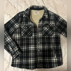 Black plaid sherpa lined shacket.